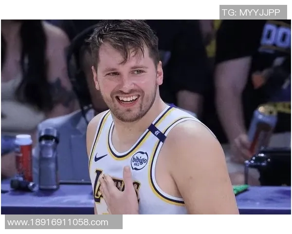 东契奇狂砍73分刷新现役最高分纪录独行侠力克太阳终结对手11连胜