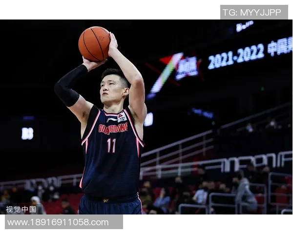 周鹏：从篮球场上的拼搏者到社会公益的践行者，展现多元人生的精彩旅程